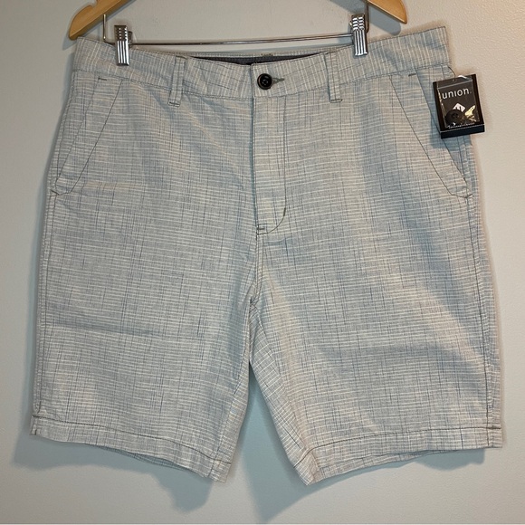Union Men’s flat front shorts Taupe Size 36 - Picture 1 of 6